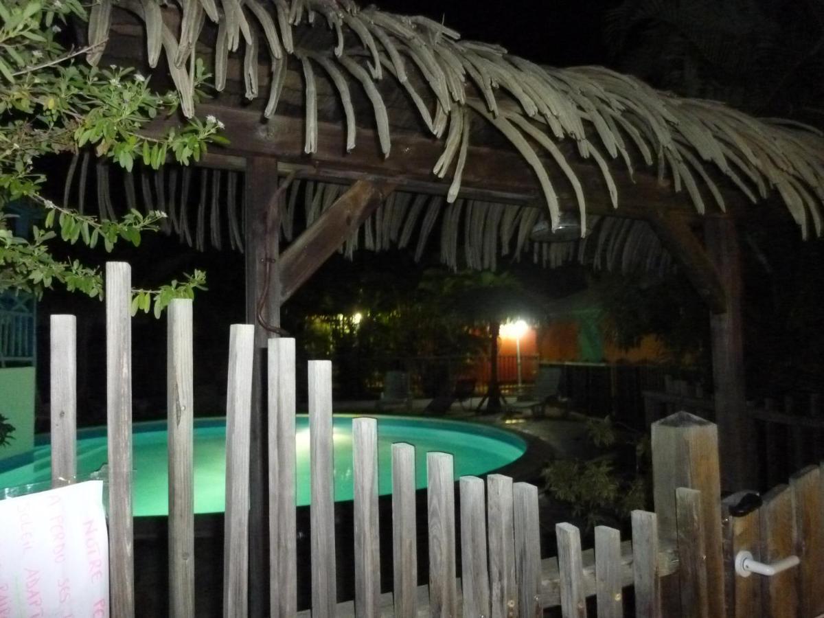 Bungalow La Papaye Bleue Residence Acces Piscine & Plage Saint-Francois  Exterior photo