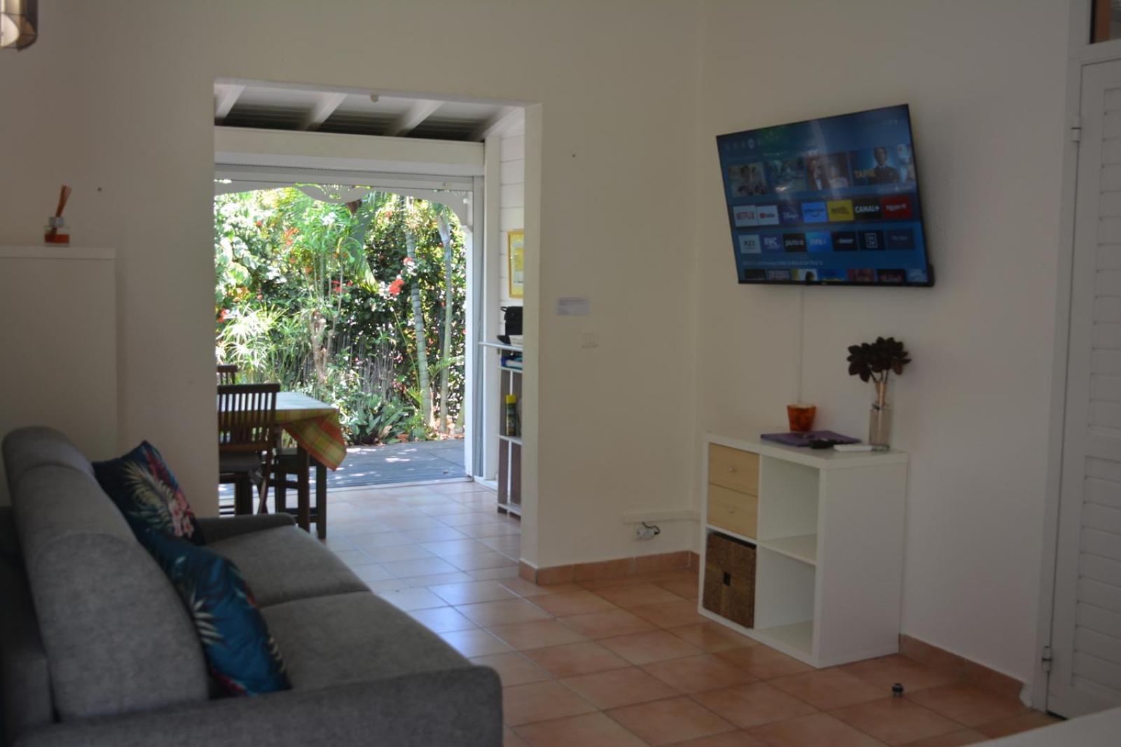 Bungalow La Papaye Bleue Residence Acces Piscine & Plage Saint-Francois  Exterior photo